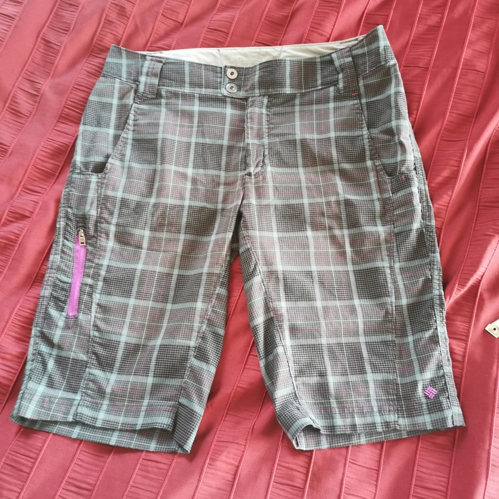 Columbia golf shorts